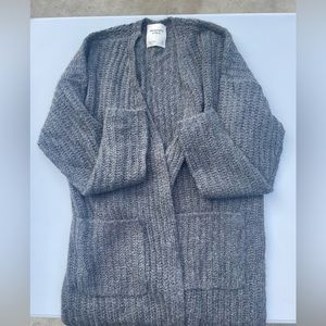 Abercrombie gray sweater